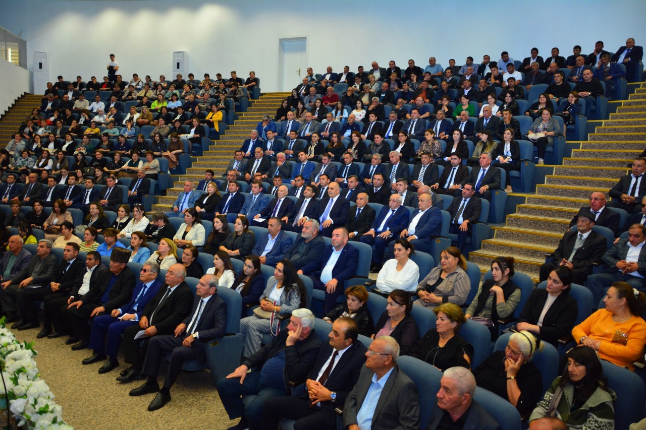 Ağstafada şair Həmid Abbasın 90 illik yubileyi qeyd olundu - FOTOLAR